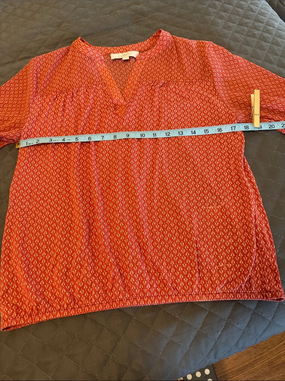 LOFT Orange V-Neck Patterned Women's Blouse